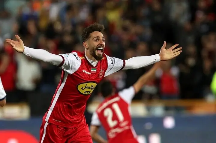 این بازیکن از پرسپولیس جدا و راهی تراکتور شد!