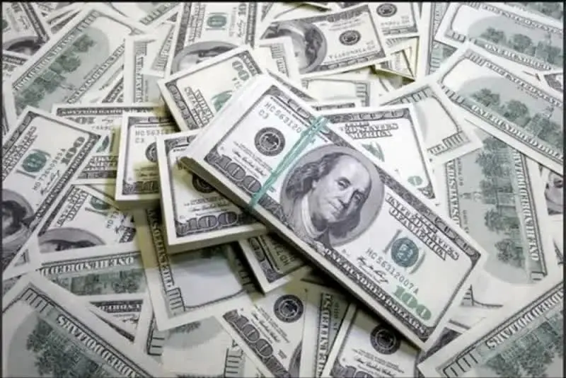 علت توقیف محموله ارزی مسافر در فرودگاه امام چه بود؟ 