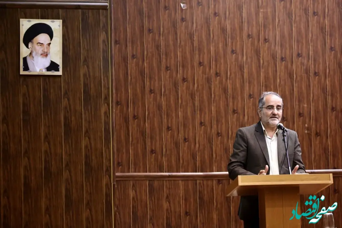 آیین انعقاد تفاهم نامه آماده سازی و اجرای ۲ هزار واحد مسکونی در محدوده شهر قشم