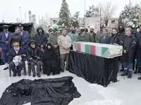 خاک پالایشگاه شازند معطر به وجود شهید گمنام شد