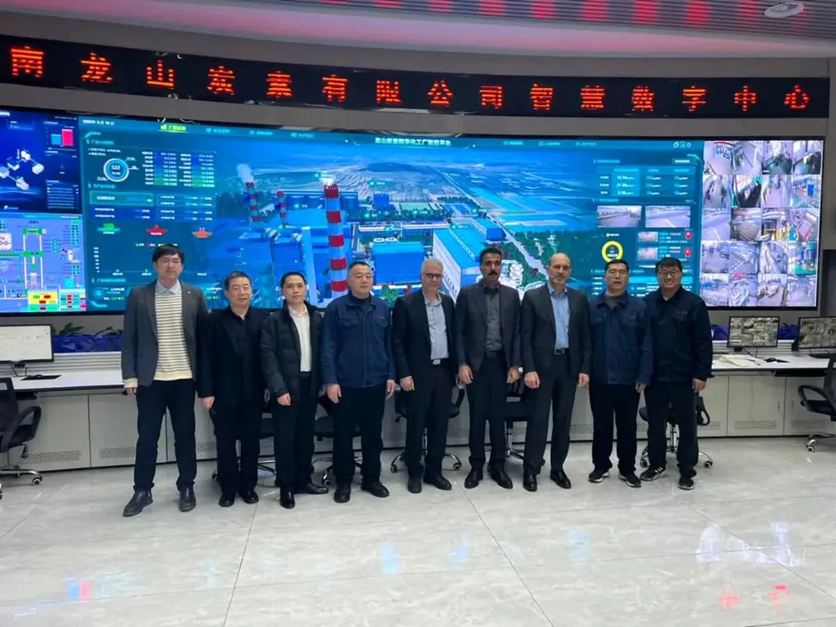 بازدید استاندار مرکزی از پروژه کارخانه کربن صنعت امیر کبیر