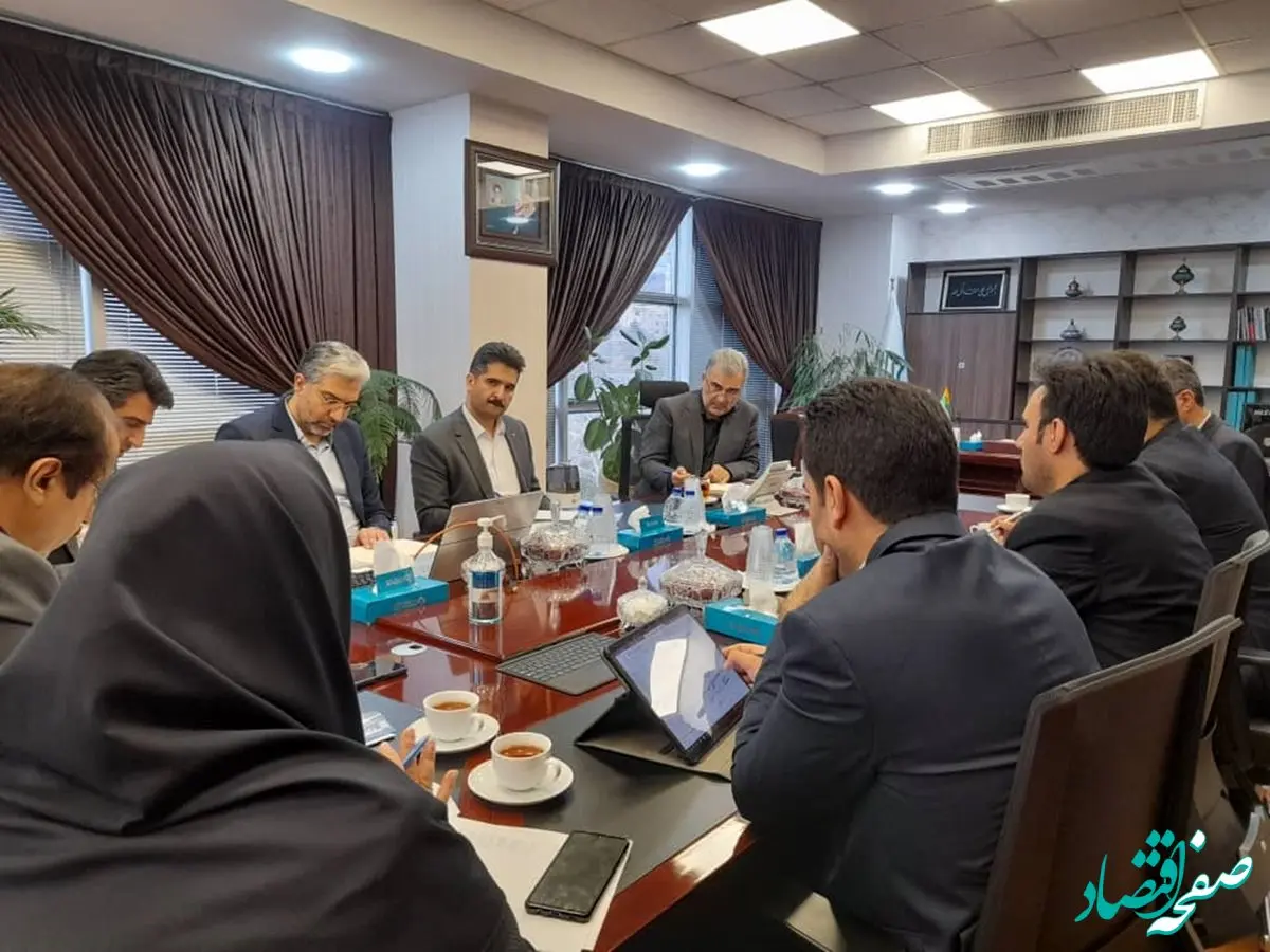 تأکید سرپرست بانک دی بر پیگیری و رفع تعهدات ارزی در بانک دی