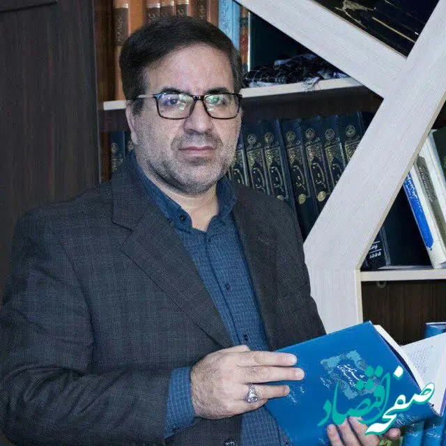 خبرنگار؛ تاباننده نور در تاریکی‌