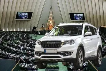 محموله های شاسی بلند در پارکینگ مجلس خالی می شود و قالیباف بی خبر است؟ / ماجرای قرارداد 300 خودرو با 2 دختر چوپان چیست؟
