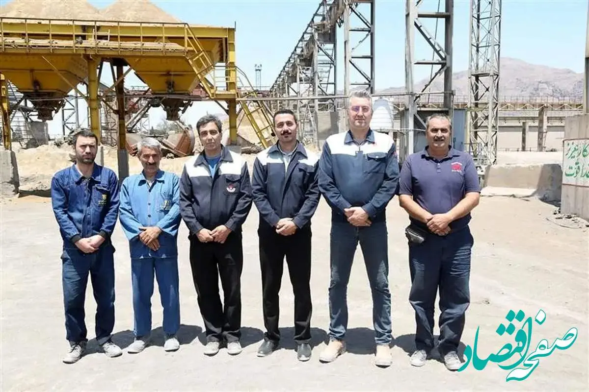حمل ریلی سرباره ذوب‌آهن اصفهان برای اولین بار به مقصد کارخانه سیمان شاهرود آغاز شد