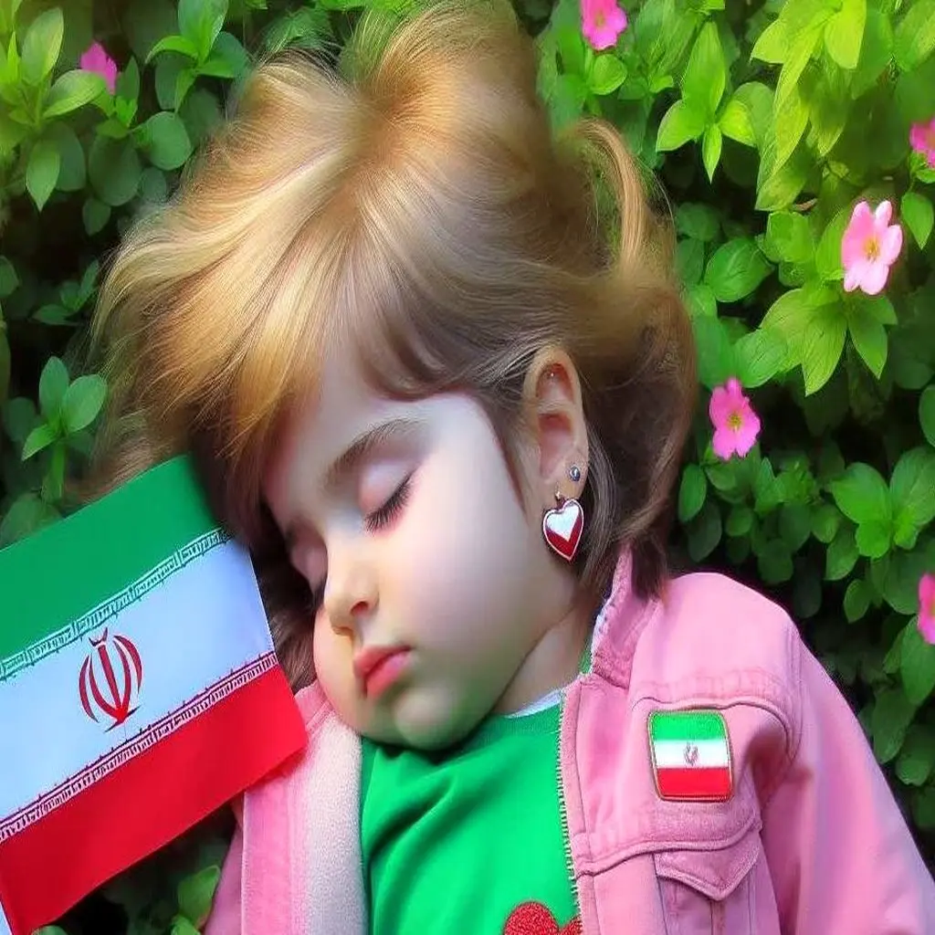 عکس جگرسوز ریحانه با کاپشن صورتی و گوشواره قلبی روی ناو ابومهدی سپاه 