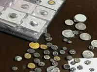 ۱۴۹ قطعه سکه تاریخی از خودروی قاچاقچی در شیراز کشف شد
