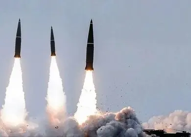 نجات معجزه‌آسای کودک ۱۱ ساله از دل حمله اسرائیل و آمریکا به شهر قدس + ویدئو