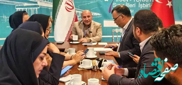 صادرات سالانه یک میلیارد و ۴۰۰میلیون دلار کالا از منطقه آزاد ماکو