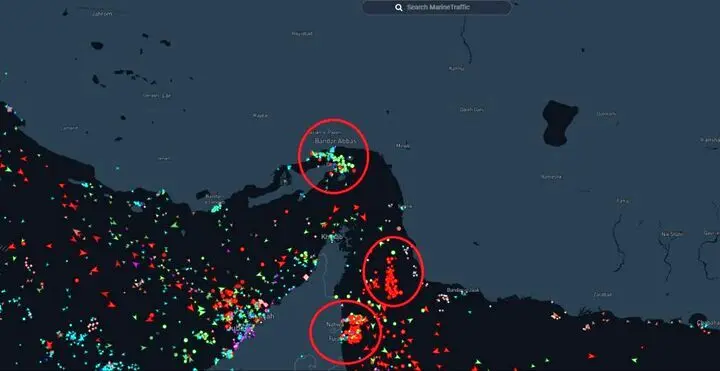 محدودیت تردد در تنگه هرمز فشار بر اقتصاد جهان را بیشتر می کند؟ 