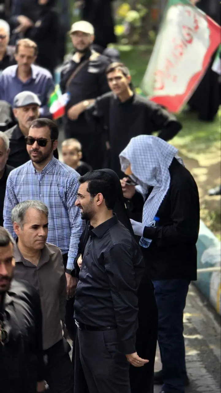 حضور جواد آذری جهرمی در مراسم تشیع شهدای حمله اسرائیل+تصویر