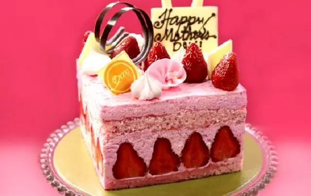 ایده تزیین کیک روز مادر با میوه