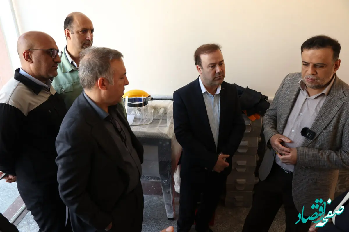 تجهیز آزمایشگاه هنرستان جوار فولاد هرمزگان