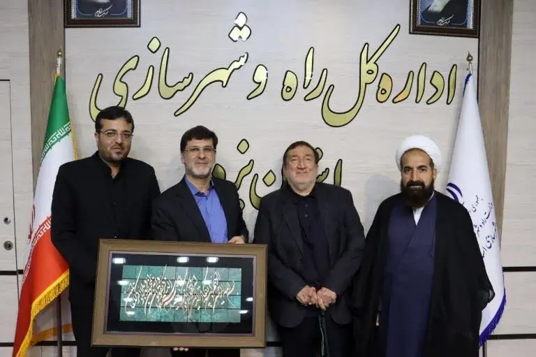 تقدیر مشاور وزیر راه و شهرسازی از بانک مسکن استان یزد