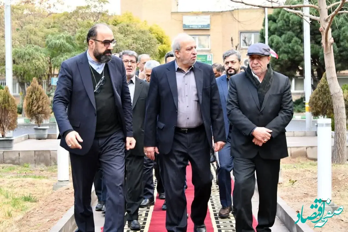 بازدید فرمانده اقتصادی قرارگاه وزارت دفاع از پالایشگاه تبریز