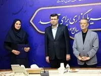 با اهدای لوحی صورت گرفت؛ تقدیر رئیس ستاد بزرگداشت روز ملی صنعت و معدن از مدیر روابط عمومی ایمیدرو
