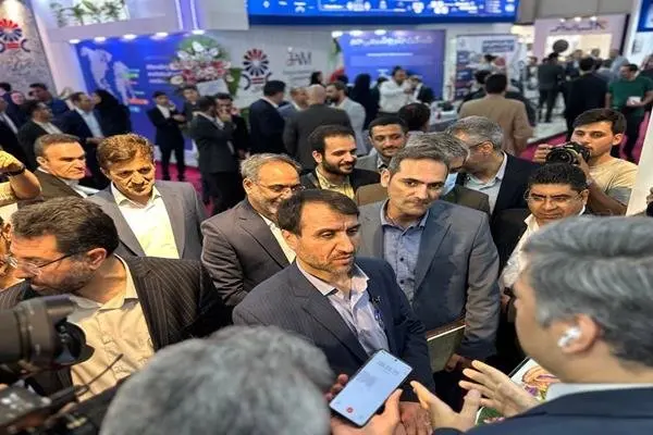 هدف ما صادرات محصولات پتروشیمی با ارزش افزوده بیشتر است