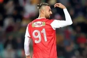 پرسپولیس سرگردان؛ دورسون در حال شنا بازی!