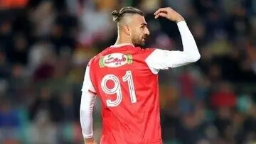 پرسپولیس سرگردان؛ دورسون در حال شنا بازی!