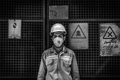 تغییر عنوان شغلی پس از بازنشستگی سخت و زیان آور: آیا کارفرما می‌تواند شرایط را حذف کند؟