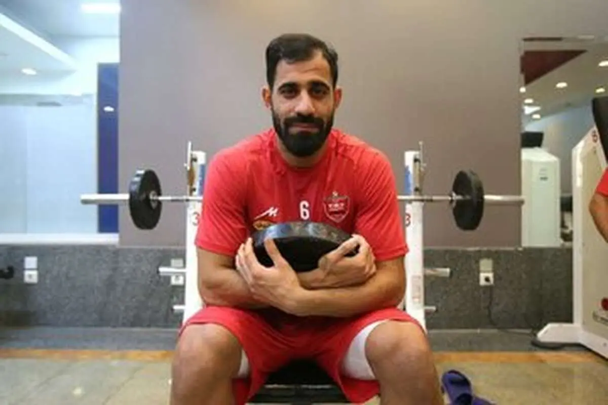 خطر پشت گوش مدافع ملی‌پوش پرسپولیس؛ کسی او را نمی خواهد