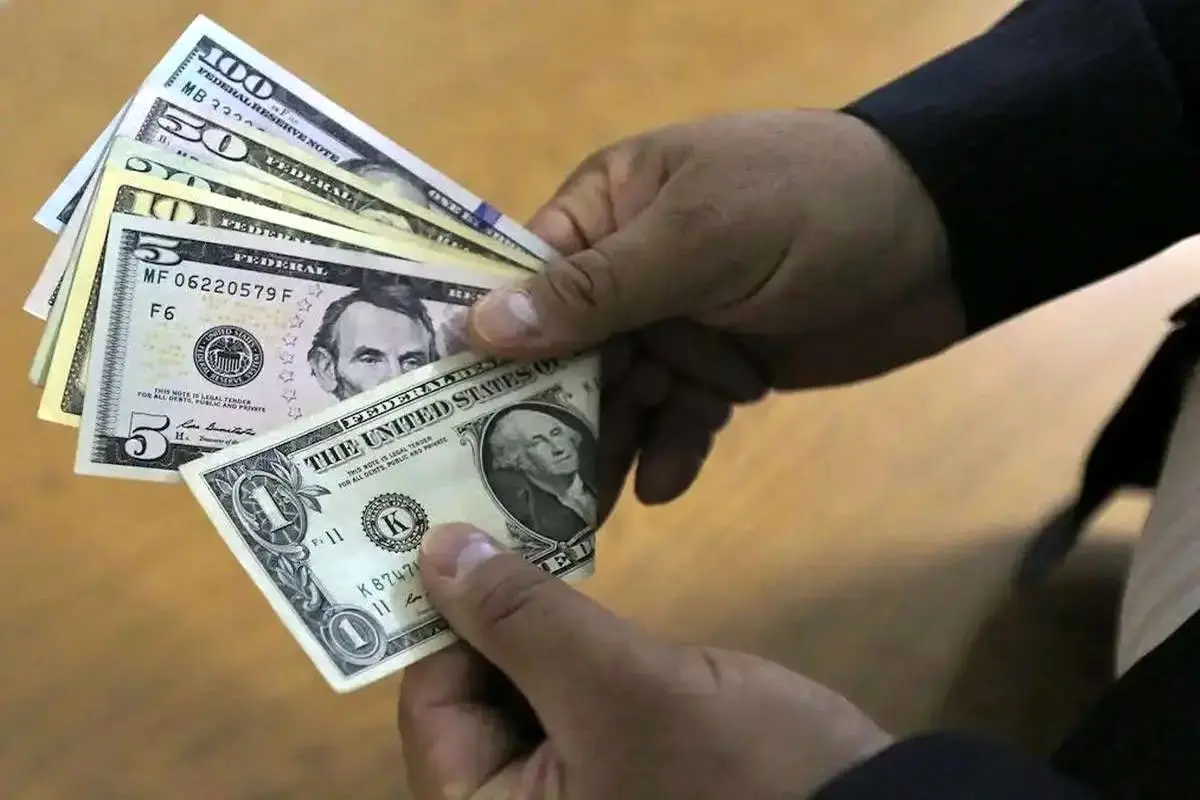 قیمت دلار آمریکا امروز چهارشنبه ۱۳ فروردین ماه ۱۴۰۴