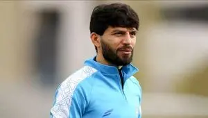 واکنش بازیکن استقلال به حمله آمریکا و اسرائیل به ایران و دبستان دختران میناب