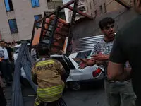 واژگونی کامیون در کرج مصدوم به همراه داشت