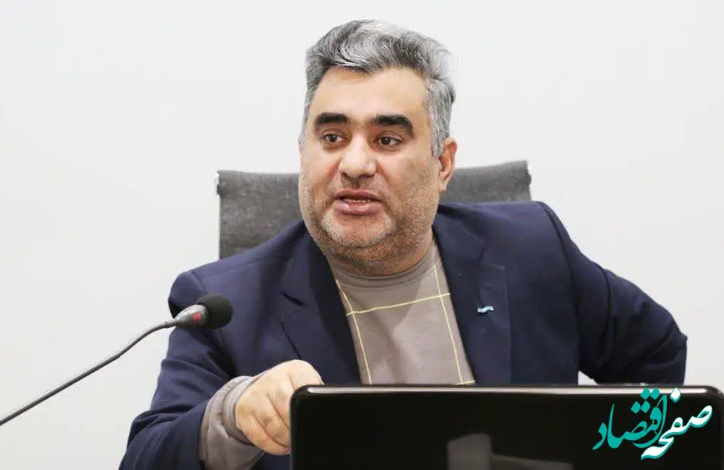 آغاز دوره آموزشی هوش مصنوعی و الگوریتم‌های یادگیری ماشین در بیمه سینا