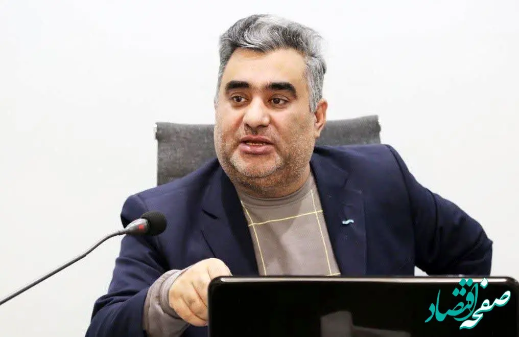 آغاز دوره آموزشی هوش مصنوعی و الگوریتم‌های یادگیری ماشین در بیمه سینا