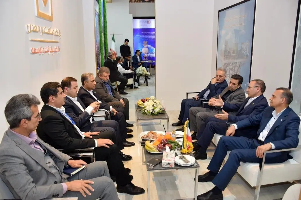 با حضور معاون اول رییس جمهور و وزیر صنعت، معدن و تجارت از “تیم بانک” بروزترین محصول دیجیتالی بانک صنعت و معدن در نمایشگاه توانمندی های صادراتی جمهوری اسلامی ایران(ایران اکسپو ۲۰۲۵) رونمایی شد