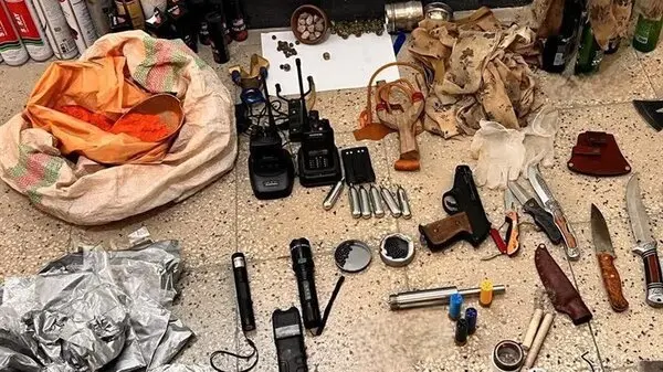 خبر فوری از کشف خانه تیمی موساد و دستگیری ۲ نفر از اعضای این تیم تروریستی 