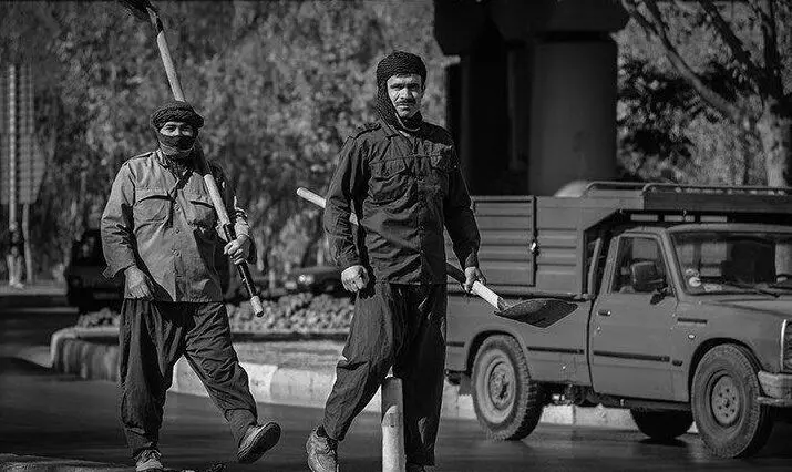 اعتراض کارگران مرزنشین سیستانی به بسته شدن گذرگاه مرزی + پاسخ استانداری