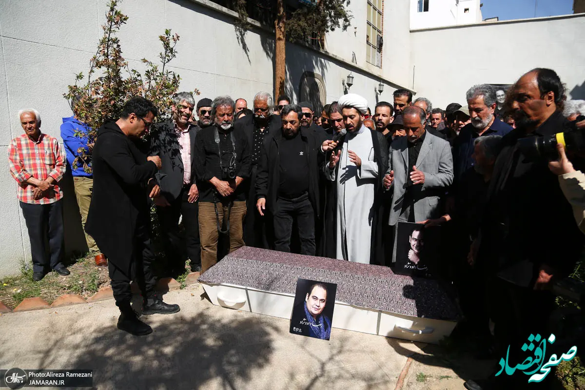 در مراسم تشییع رضا داود نژاد کدام هنرمندان شرکت کردند؟ / گزارش تصویری از مراسم تشییع پیکر مرحوم رضا داودنژاد