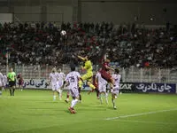 ضربه نساجی به پرسپولیس و استقلال | ستاره مورد نظر دو غول، قرمزپوش شد