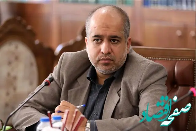 وزیر اقتصاد بجای پرداختن به سیاست خارجی برای اقتصاد بیمار کشور ایده پردازی کند