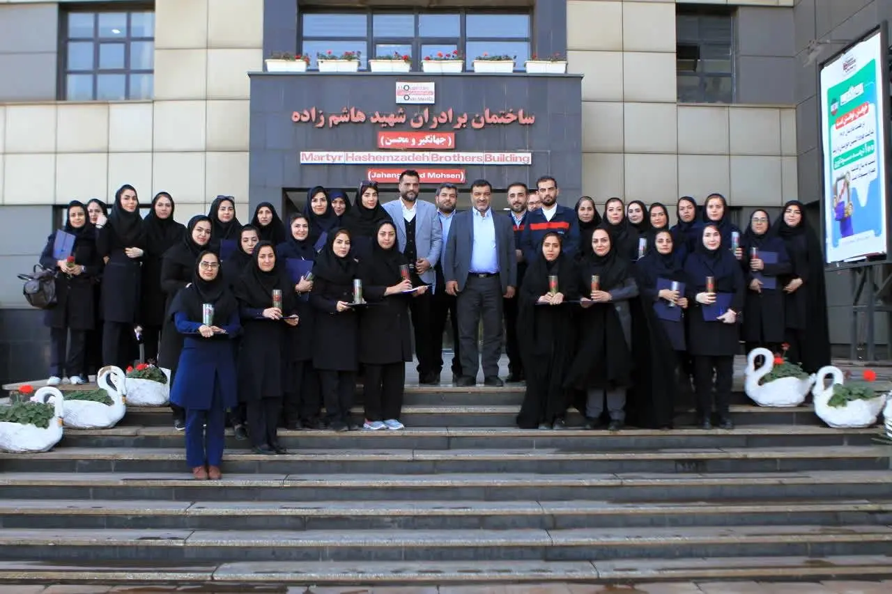 برگزاری مراسم گرامیداشت روز زن در فولاد اکسین خوزستان