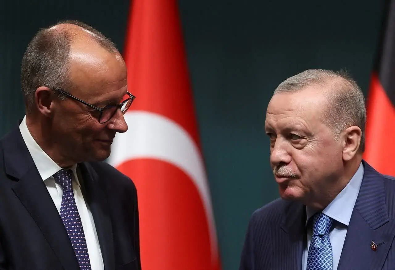 هشدار اردوغان به مرتس درباره تهدید امنیت جهانی در پی حمله آمریکا و اسرائیل به ایران