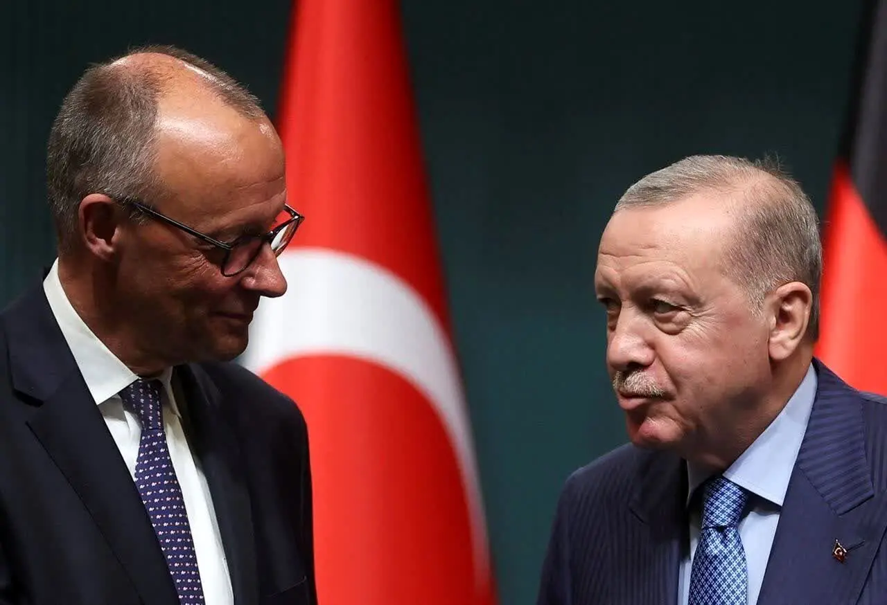 هشدار اردوغان به مرتس درباره تهدید امنیت جهانی در پی حمله آمریکا و اسرائیل به ایران