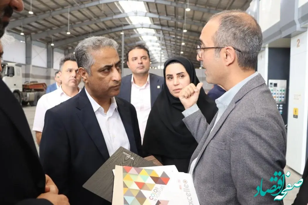 بازدید مدیرعامل بانک صنعت و معدن از "شرکت آفتاب پلاست البرز" در گرمسار