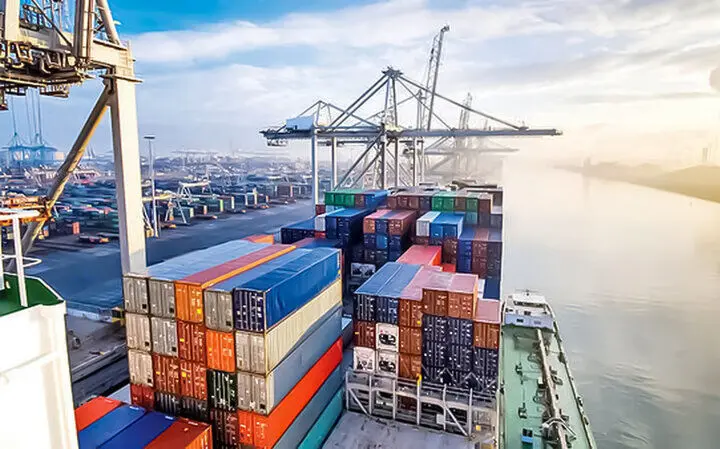 صادرات سیب زمینی، تخم مرغ، گوجه و خرما ممنوع شد