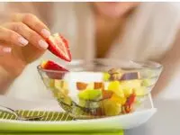 خوردن میوه با معده خالی ضرر دارد یا نه؟
