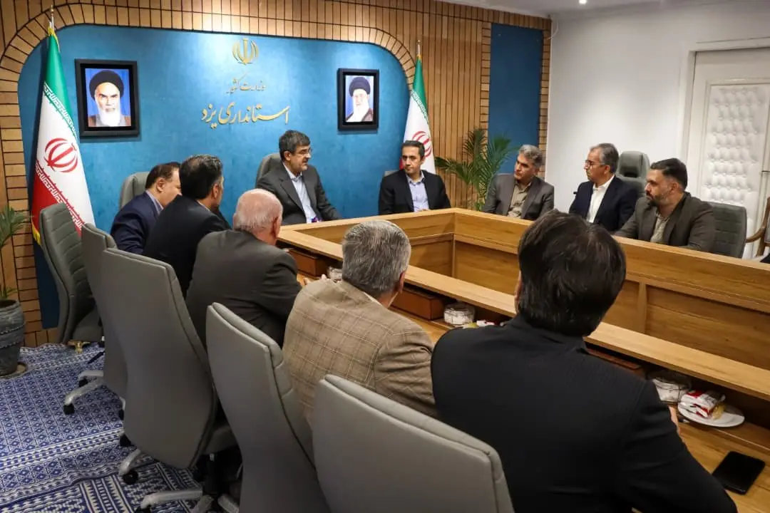 تاکید استاندار بر نگاه عملیاتی برنامه‌های استان یزد