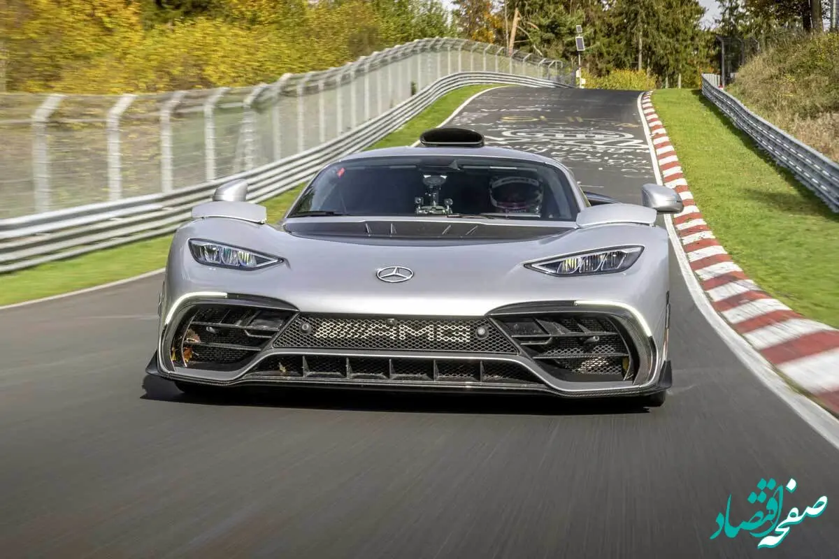 مرسدس همچنان می تازد