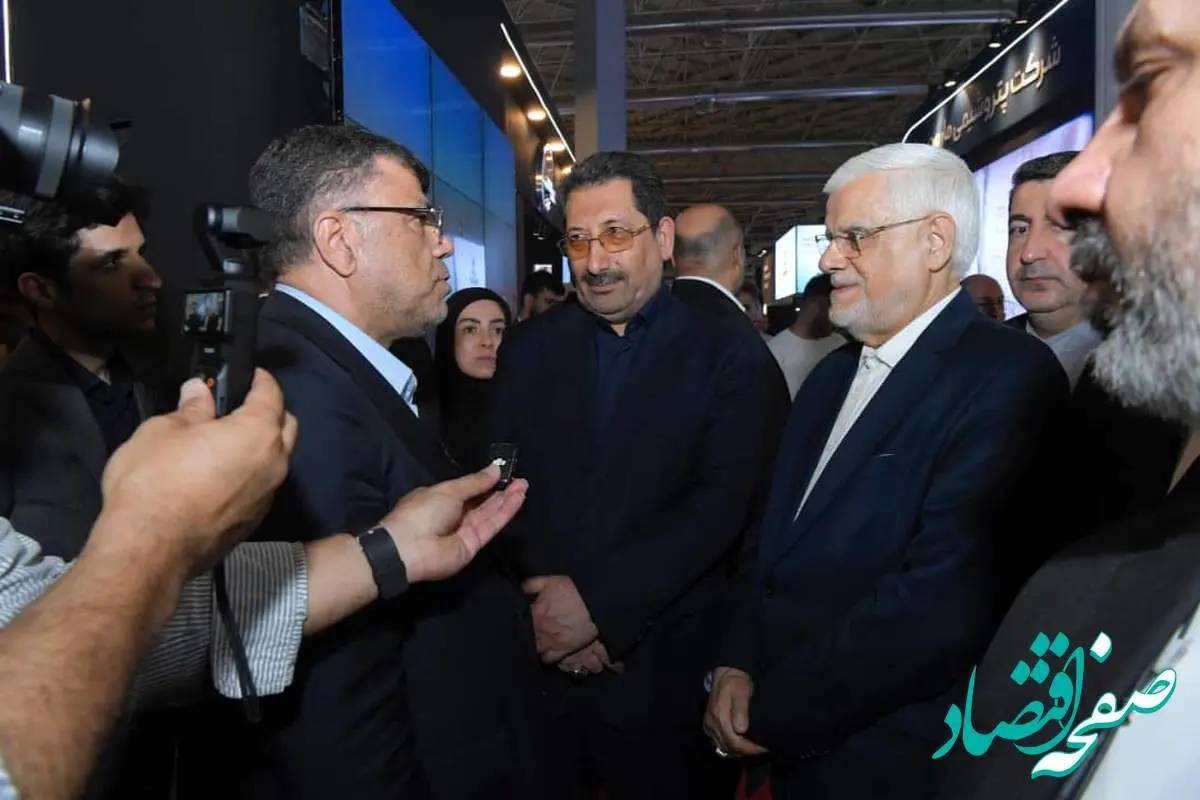بازدید محمدرضا عارف از غرفه هلدینگ خلیج فارس در اکسپو ۲۰۲۵