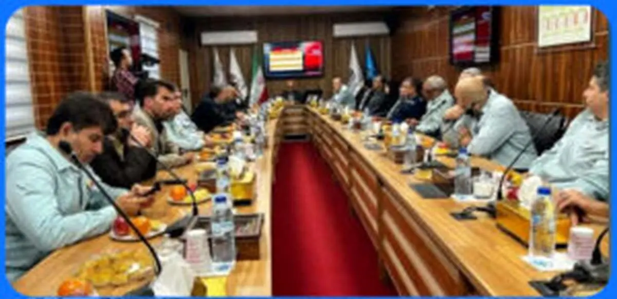 عملکرد فولاد شادگان در راه اندازی کوره‌ی بخش فولاد سازی بدون حضور حتی یک کارشناس خارجی قابل تقدیر است