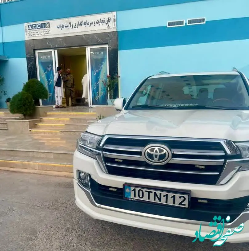 کانون جهانگردی و اتومبیلرانی خودروهای زائران کشورهای همسایه را به پلاک ترانزیت موقت مجهز می‌کند