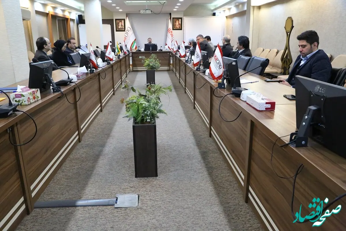 هاشمی: برنامه تدوین نقشه راه تجارت گوهرسنگ‌ها از معدن تا بازار/ مسعودی: پتانسیل غنی گوهرسنگ؛ نقطه قوت ایران در توسعه این صنعت