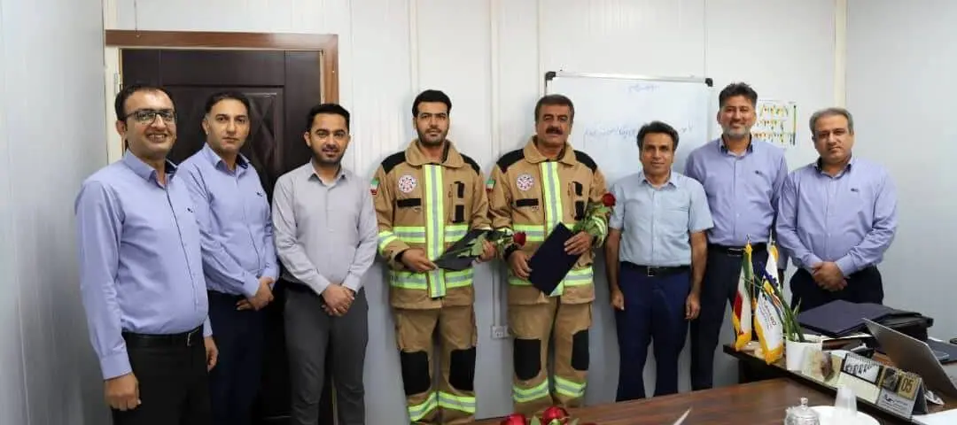 تقدیر از کارکنان واحد ایمنی و آتش نشانی منطقه ویژه اقتصادی لامرد