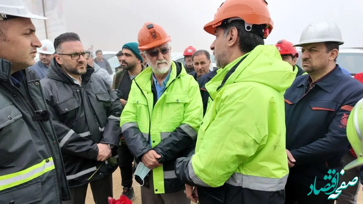 رئیس هیأت‌مدیره شرکت ملی مس از طرح‌های توسعه‌ای مجتمع مس سونگون بازدید کرد